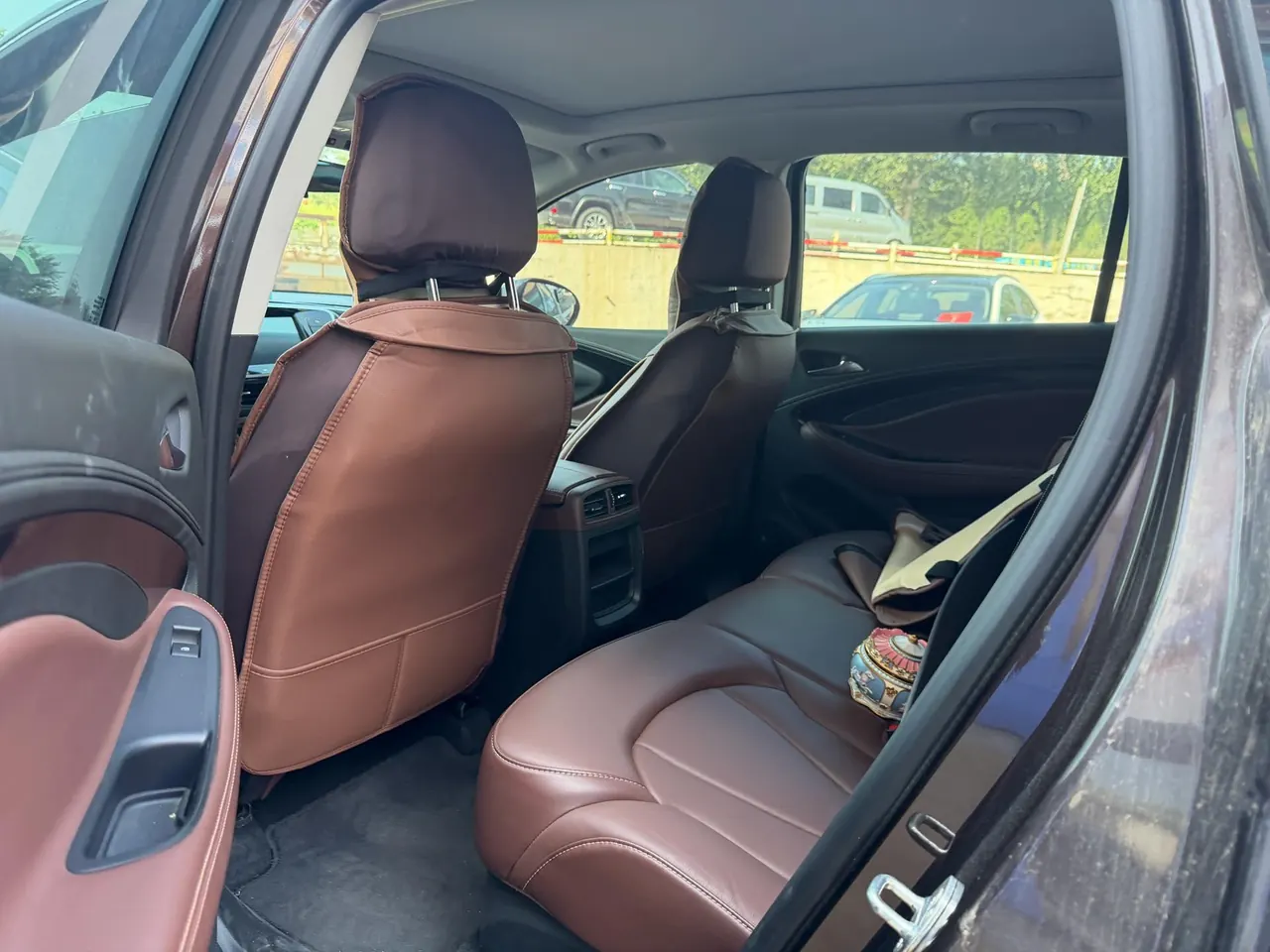 Buick 2021 Angkewei 1.5T 532T Two-Drive Elite Automatic Gear 3