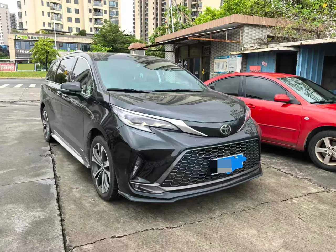 Toyota 2024 Grevia HYBRID 2.5 Stepless Premium PLUS Edition Automatic Gear 2
