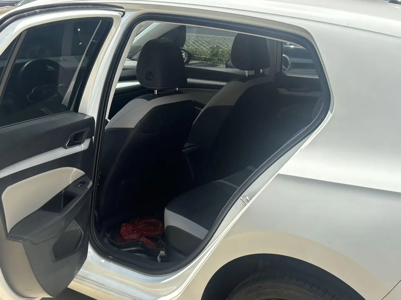 Volkswagen 2021 Golf 8 1.2TSI 200TSI Automatic 5