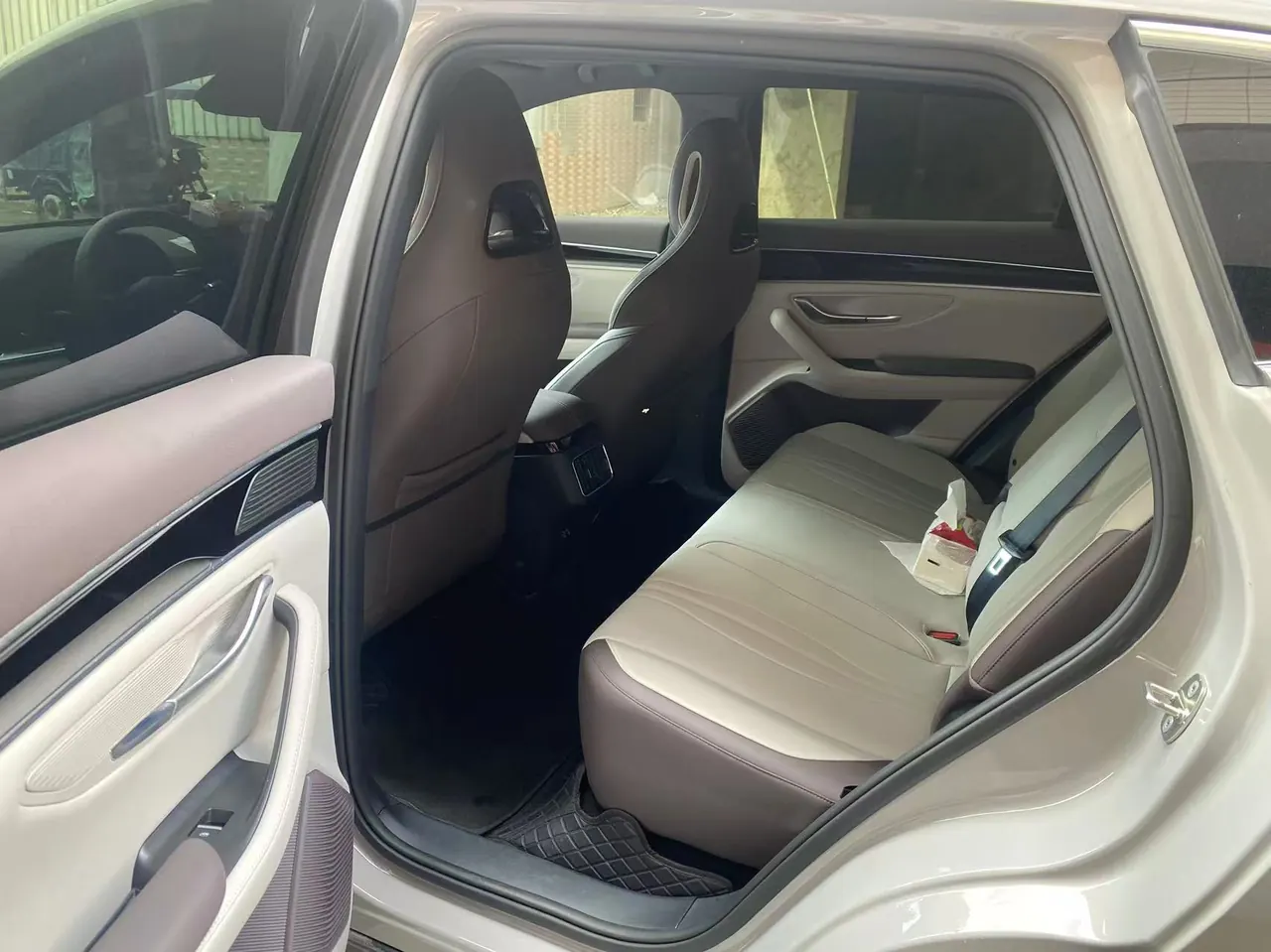 BYD Song PLUS New Energy 2025 Song PLUS DM-i 1.5 Stepless Smart Driving Edition 112KM Honorable Automatic Gear 5