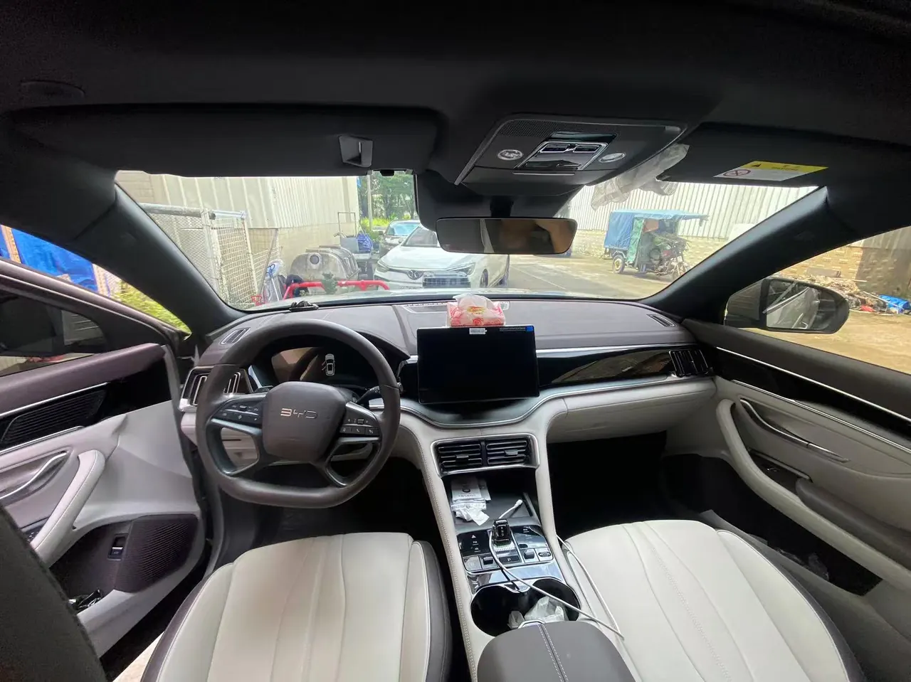 BYD Song PLUS New Energy 2025 Song PLUS DM-i 1.5 Stepless Smart Driving Edition 112KM Honorable Automatic Gear 6