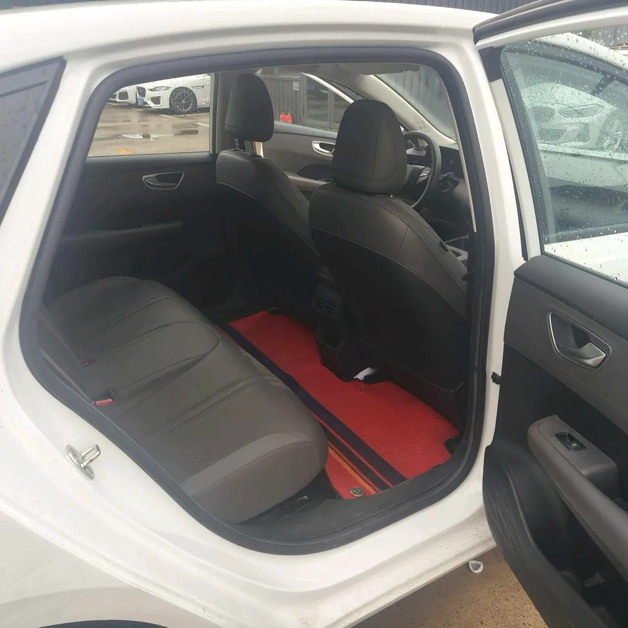 Roewe 2025 E 6 520km Travel Edition Automatic Gear 11