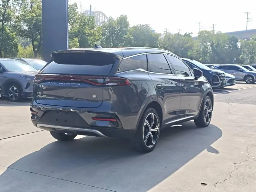 BYD Tang New Energy 2021 Tang DM-i 1.5T Stepless 112KM Honorable Automatic Gear 8