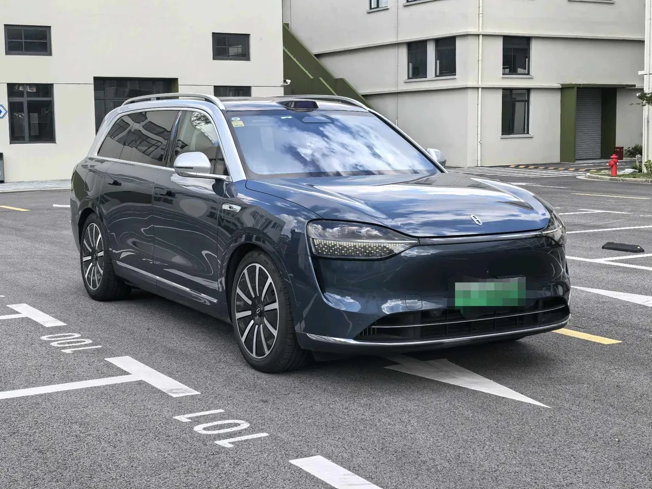 AITO 2024 AITO M9 extended range Ultra 42kWh automatic gear 3