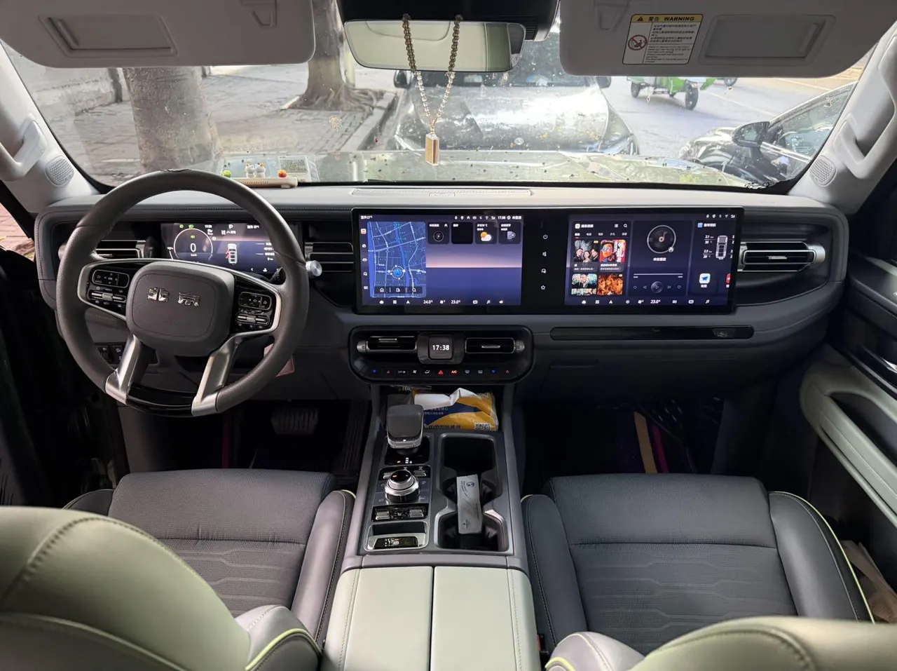 Beijing 2023 BJ40 2.0D four-wheel drive blade hero version pioneer automatic gear 3