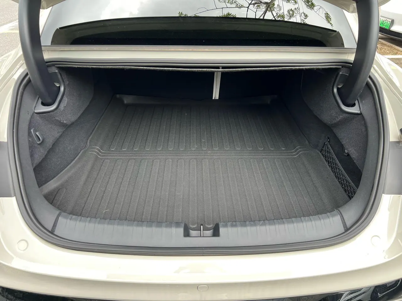 MI 2024 SU 7 700km Rear Drive Long Endurance Smart Driving Edition Automatic Gear 12