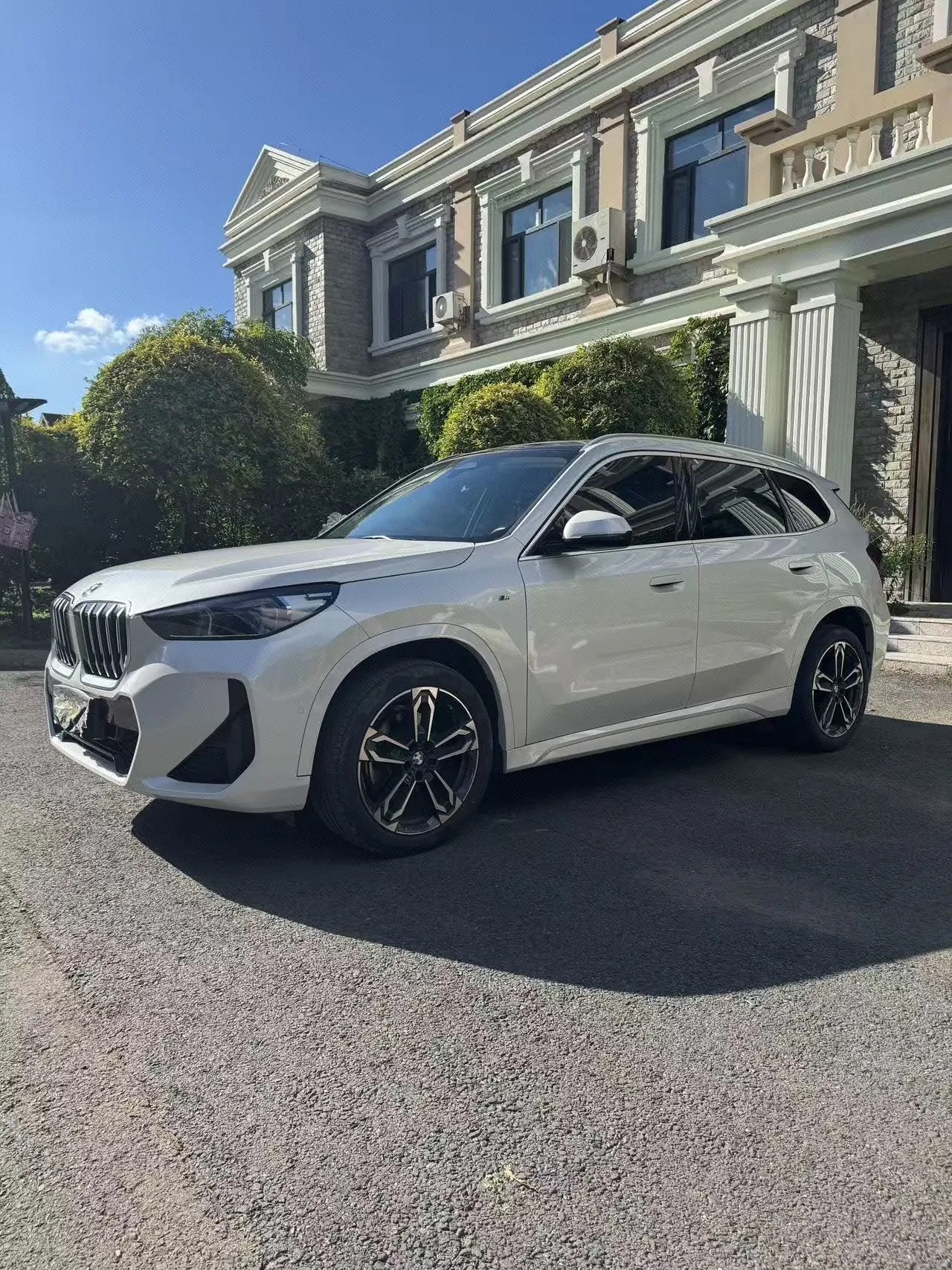 Open image lightbox: BMW 2024 X1 sDrive25Li 2.0T X design set automatic gear