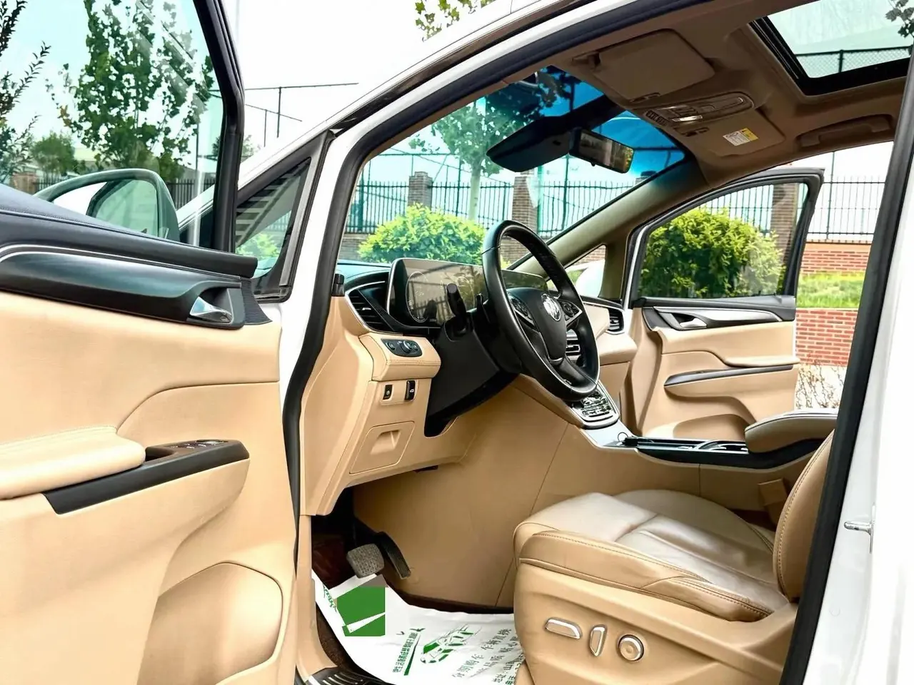 Buick 2021 GL8 ES Lu Zun 2.0T 653T Exclusive Automatic Gear 4