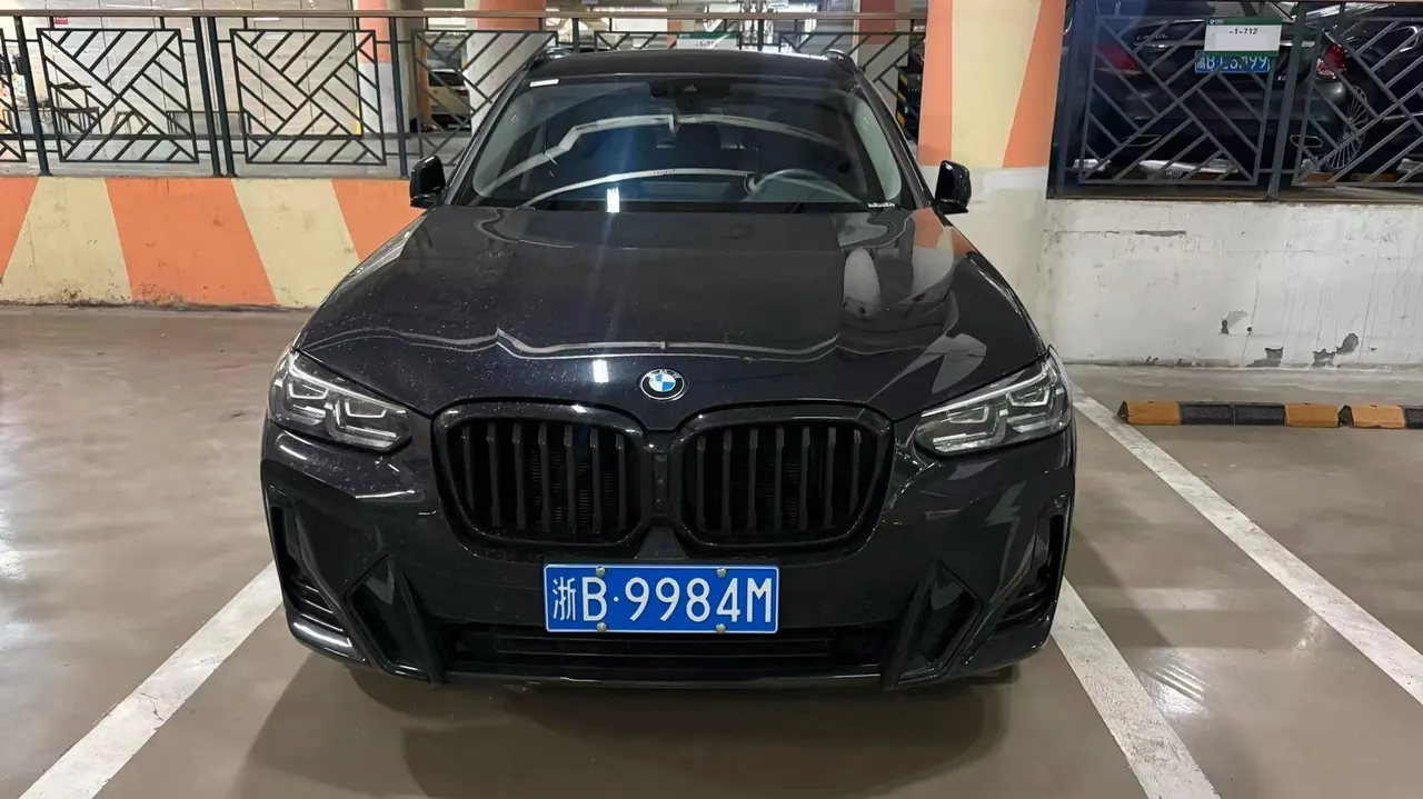 BMW 2023 X3 xDrive30i 2.0T Leading M Obsidian Night Suit Automatic Gear 2