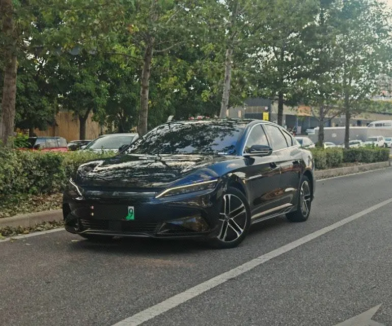 打开图片灯箱:BYD 2023 Han EV 605KM Champion Edition Precursor Honorable Automatic Gear