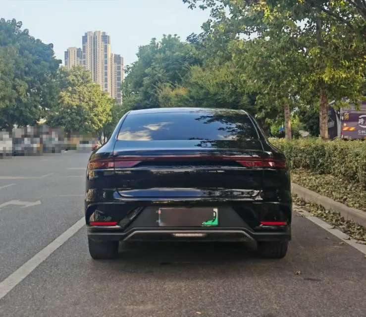 BYD 2023 Han EV 605KM Champion Edition Precursor Honorable Automatic Gear 4