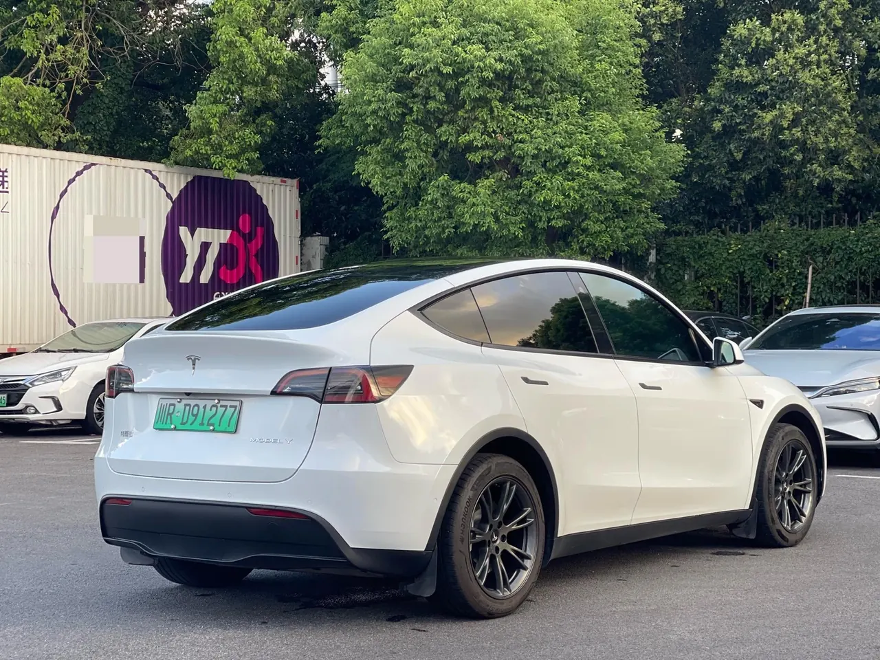 Tesla 2023 Model Y long endurance all-wheel drive version automatic transmission 9
