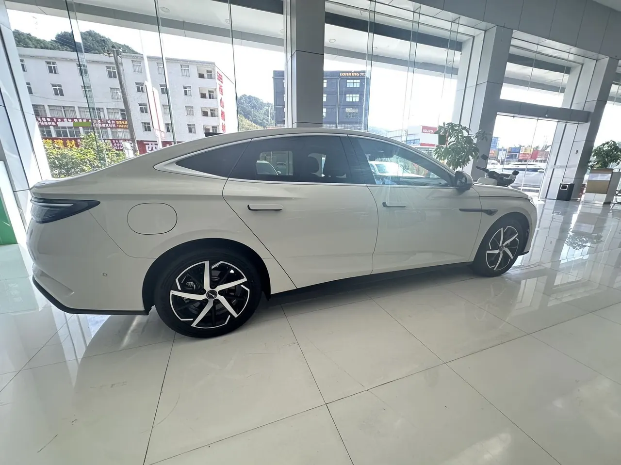 BYD 2026 Seal 07 DM-i 1.5T CVT 230km Flagship Automatic 5