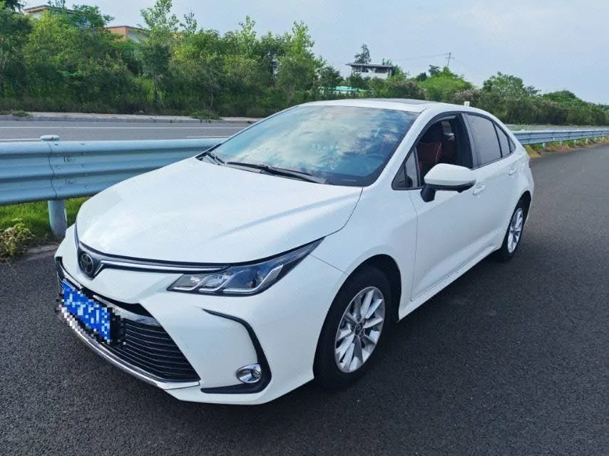 Open image lightbox: Toyota 2021 corolla 1.2T stepless elite PLUS version of automatic gear