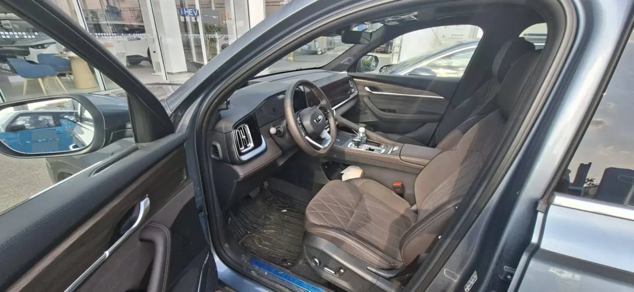 Geely 2026 XingyueL (Monjaro) 2.0TD Oriental Obsidian full moon version automatic gear 3
