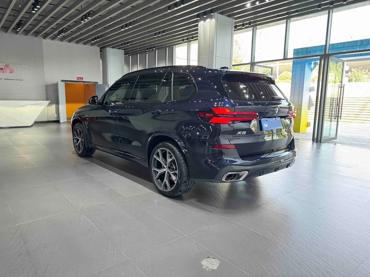 BMW 2025 X5 xDrive30Li 48V 2.0T exclusive m sports obsidian night suit automatic gear 4