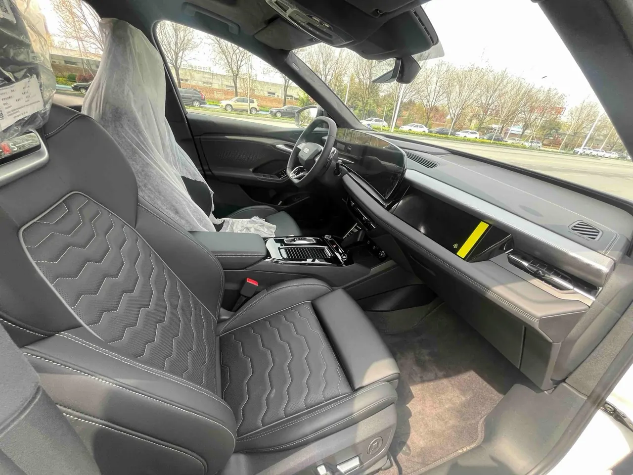 Audi 2026 Q6L Sportback e-tron Starts Pilot Edition Automatic Gear 10