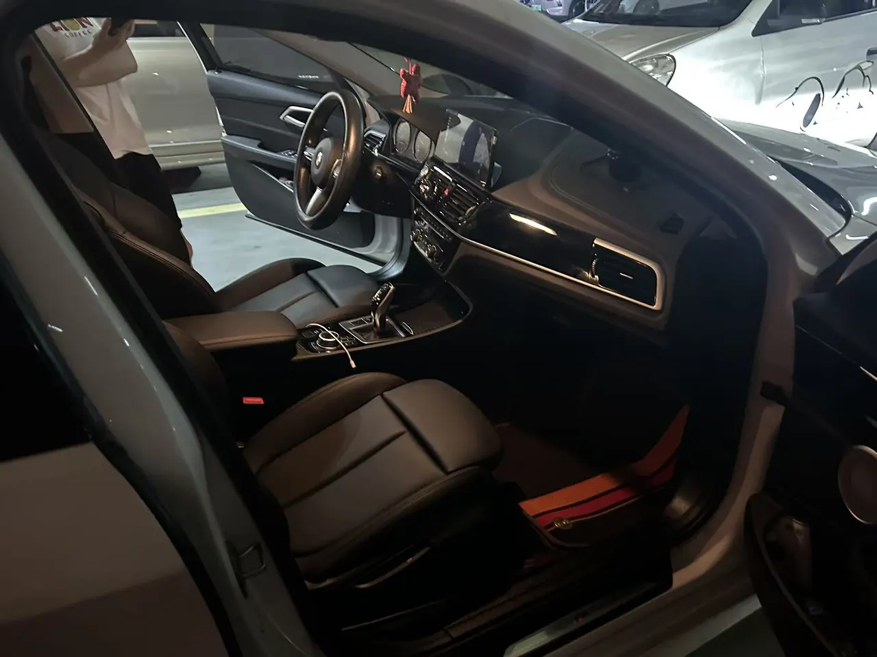 BMW 1 Series 2022 120i 1.5T M Sports Obsidian Night Edition Automatic Gear 4