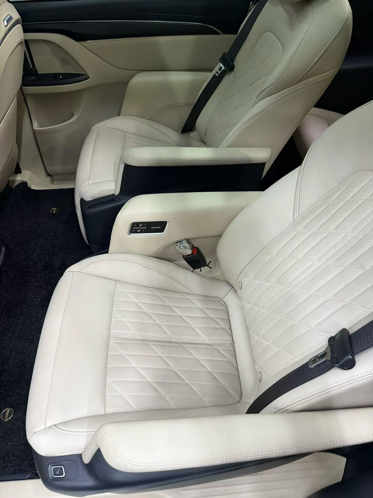 Buick 2022 GL8 ES Lu Zun 48V 2.0T 653T Luxury Automatic Gear 6