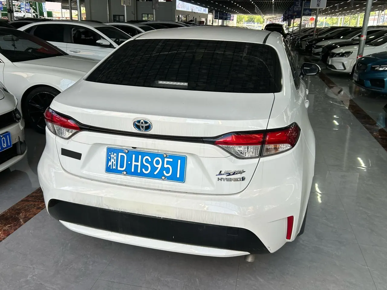 Toyota 2022 Lei Ling Shuangqing 1.8H Stepless Deluxe Edition Automatic Gear 2