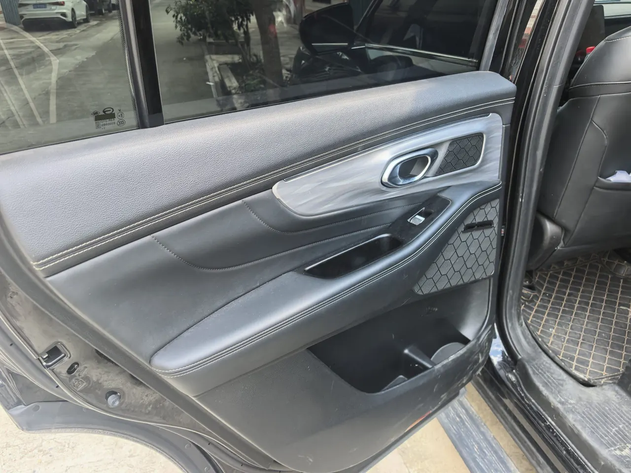 Chuanqi 2022 GS8 2.0TGDI Two-Drive Deluxe Zhilian Edition Seven-seat Automatic Gear 8