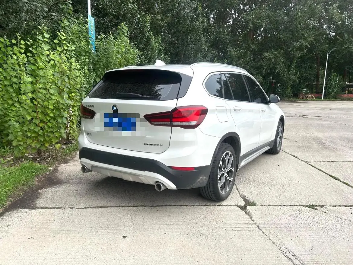 BMW 2022 X1 sDrive20Li 1.5T fashion automatic gear 5