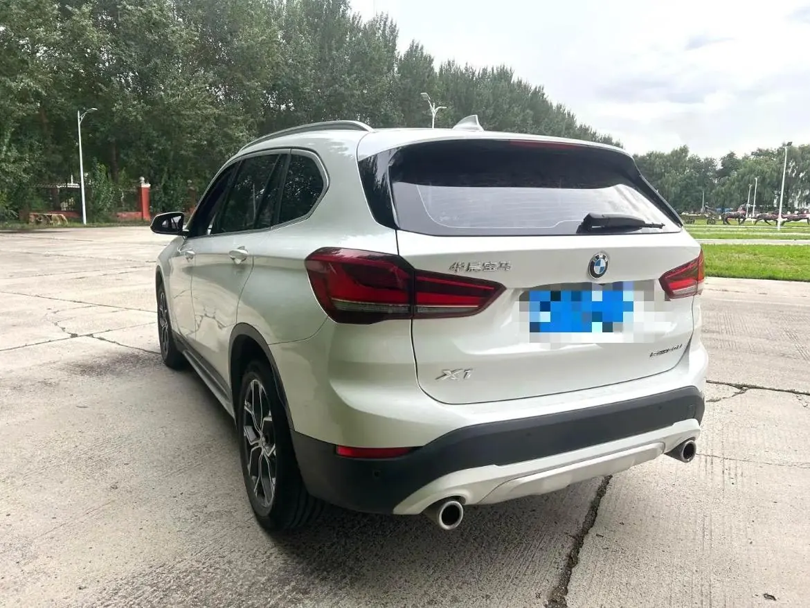BMW 2022 X1 sDrive20Li 1.5T fashion automatic gear 6