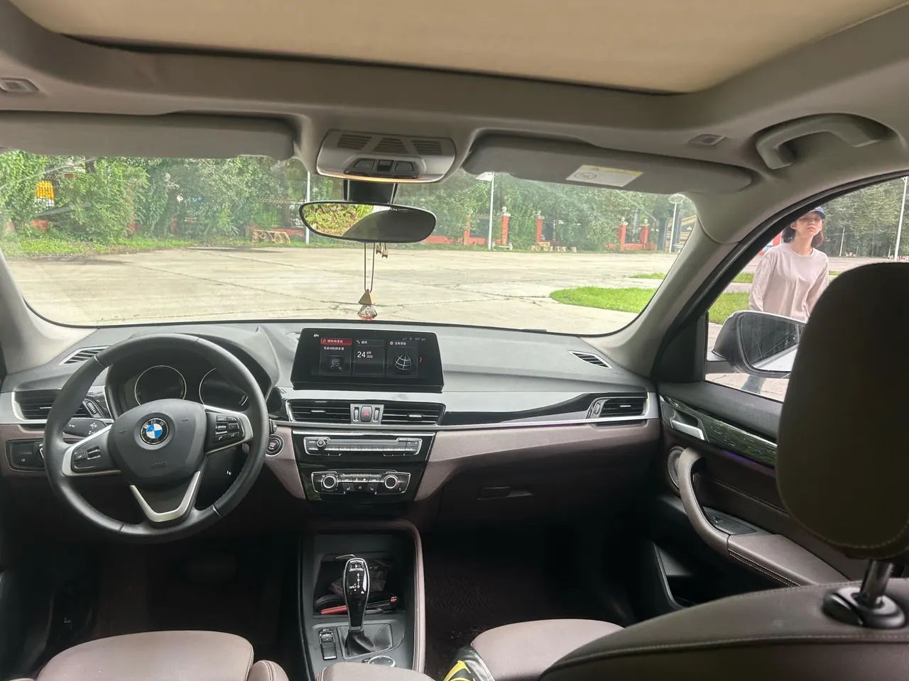 BMW 2022 X1 sDrive20Li 1.5T fashion automatic gear 7