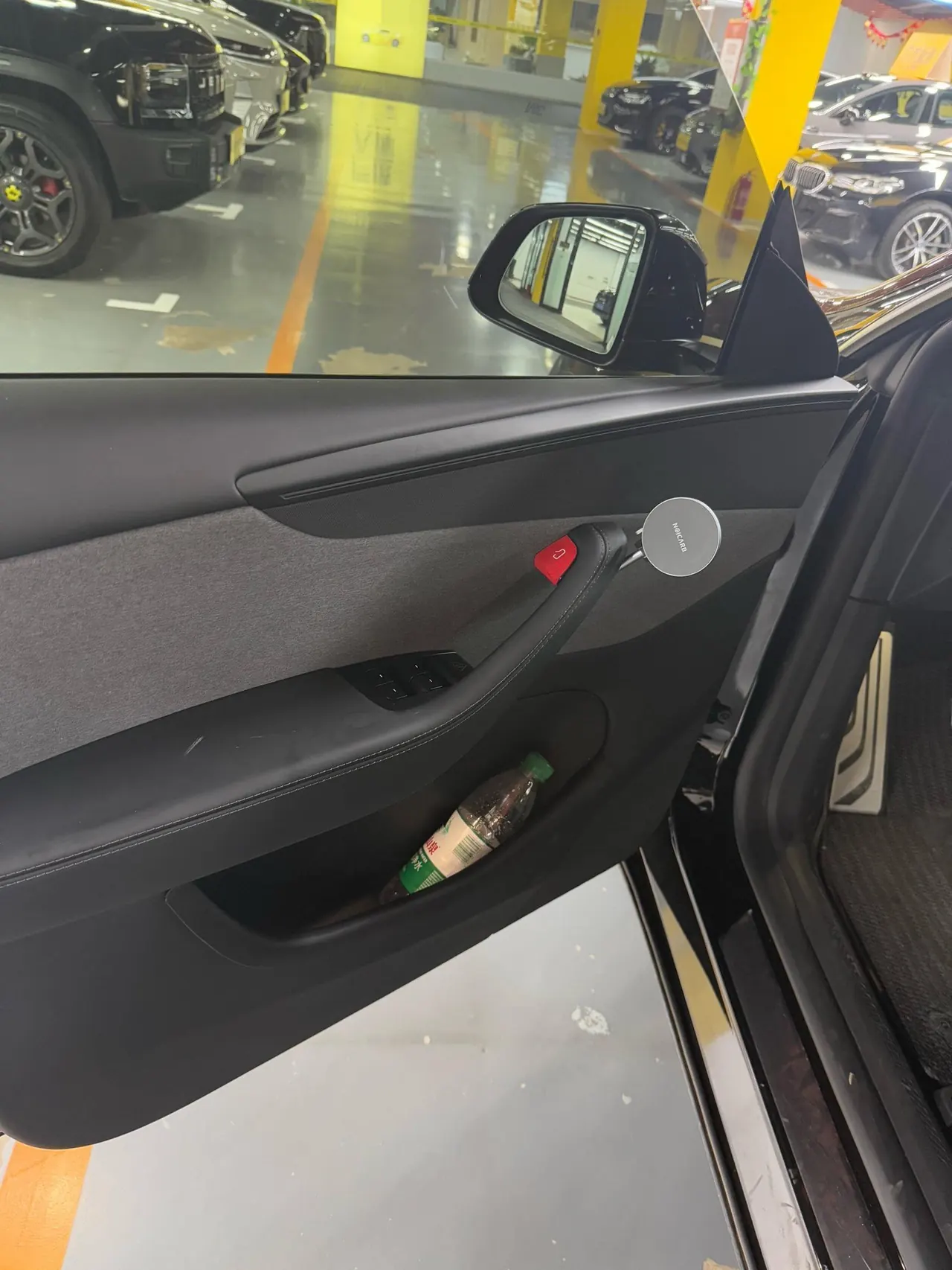 Tesla 2026 Model Y Rear-Wheel-Drive Automatic 3