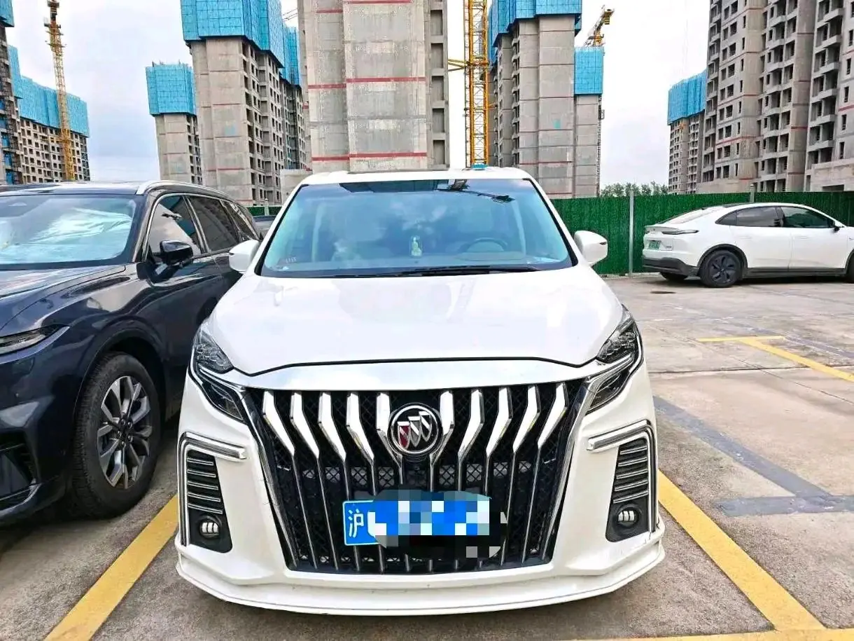 Buick 2021 GL8 ES Lu Zun 2.0T 653T Exclusive Automatic Gear 2