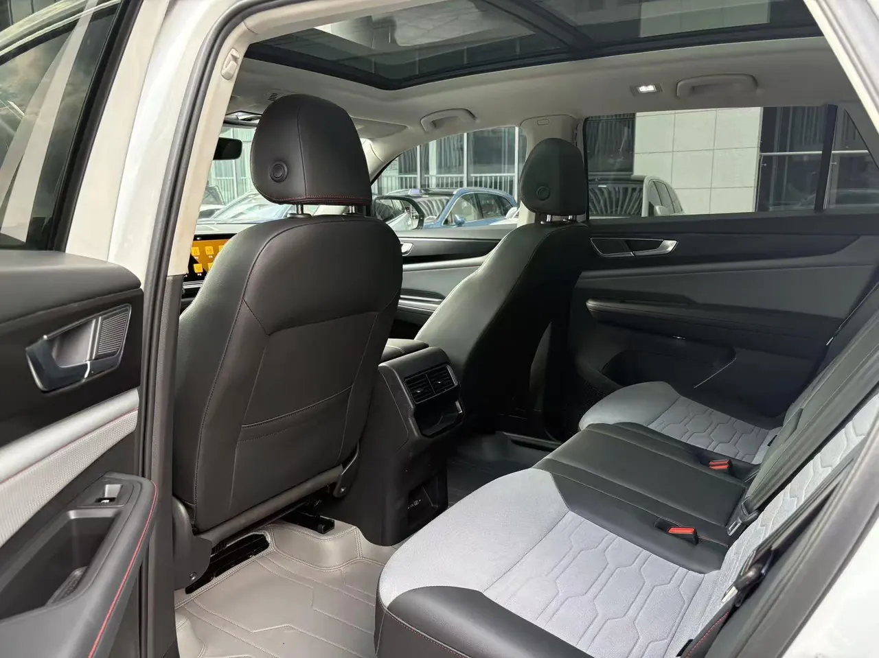 Volkswagen 2022 Tuang X 2.0TSI 380TSI Four-wheel Drive Deluxe Edition Automatic Gear 6