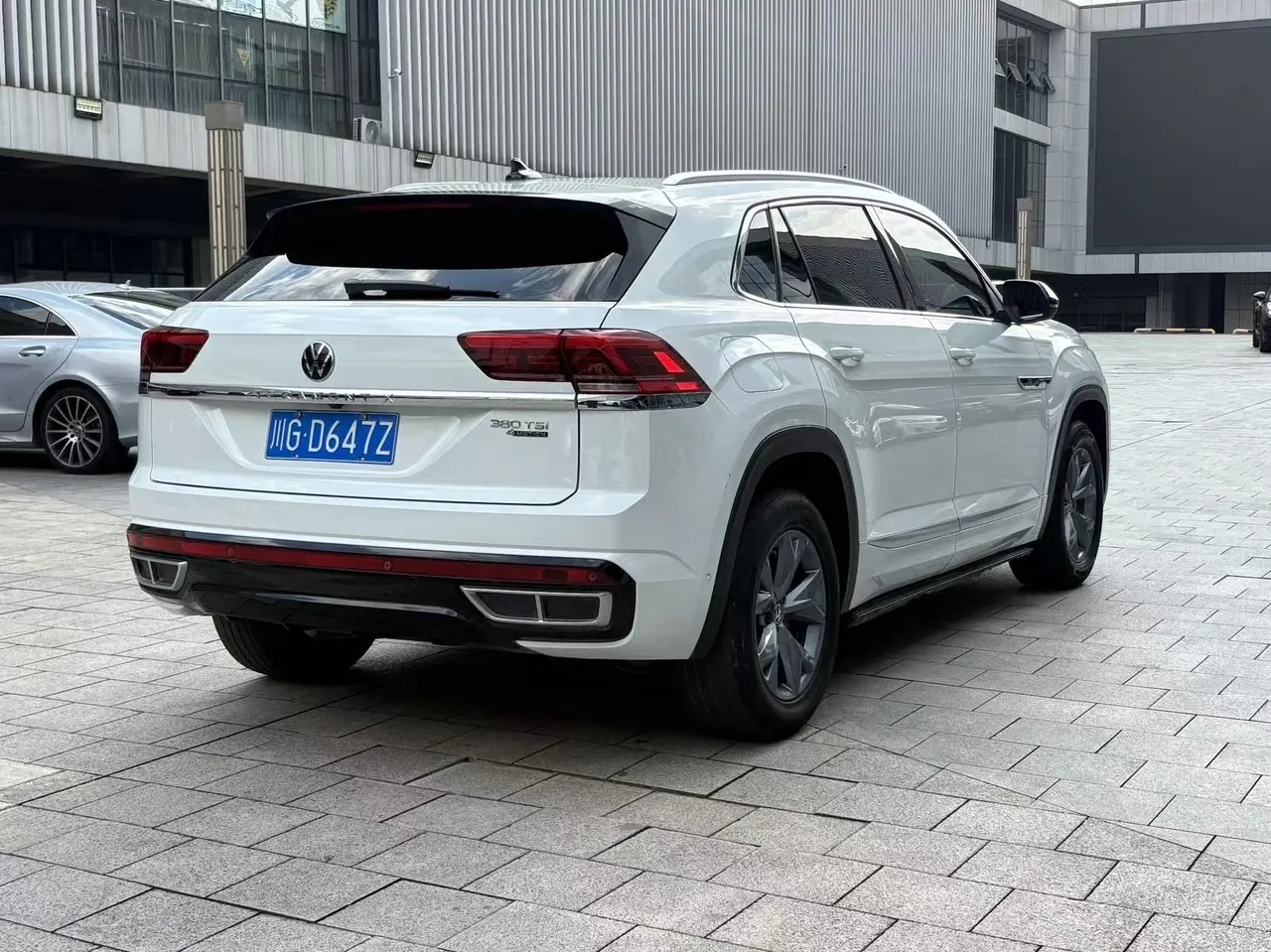 Volkswagen 2022 Tuang X 2.0TSI 380TSI Four-wheel Drive Deluxe Edition Automatic Gear 9