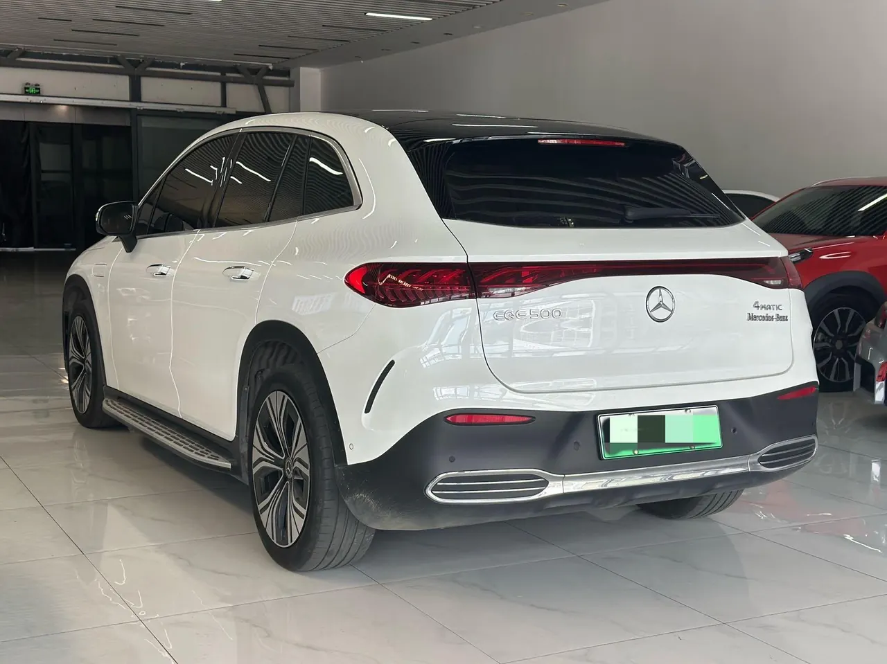 Mercedes Benz 2024 EQE SUV 500 4MATIC EQE SUV 500 4MATIC Automatic 2