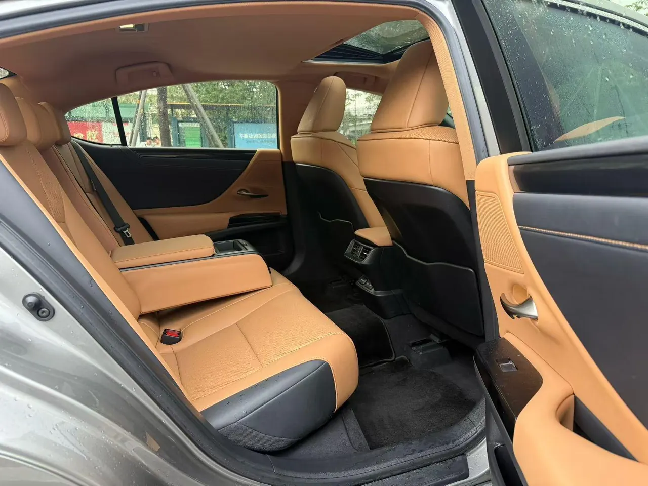 Lexus ES (Imported) 2021 ES200 2.0 Stepless Premium Edition Automatic Gear 9