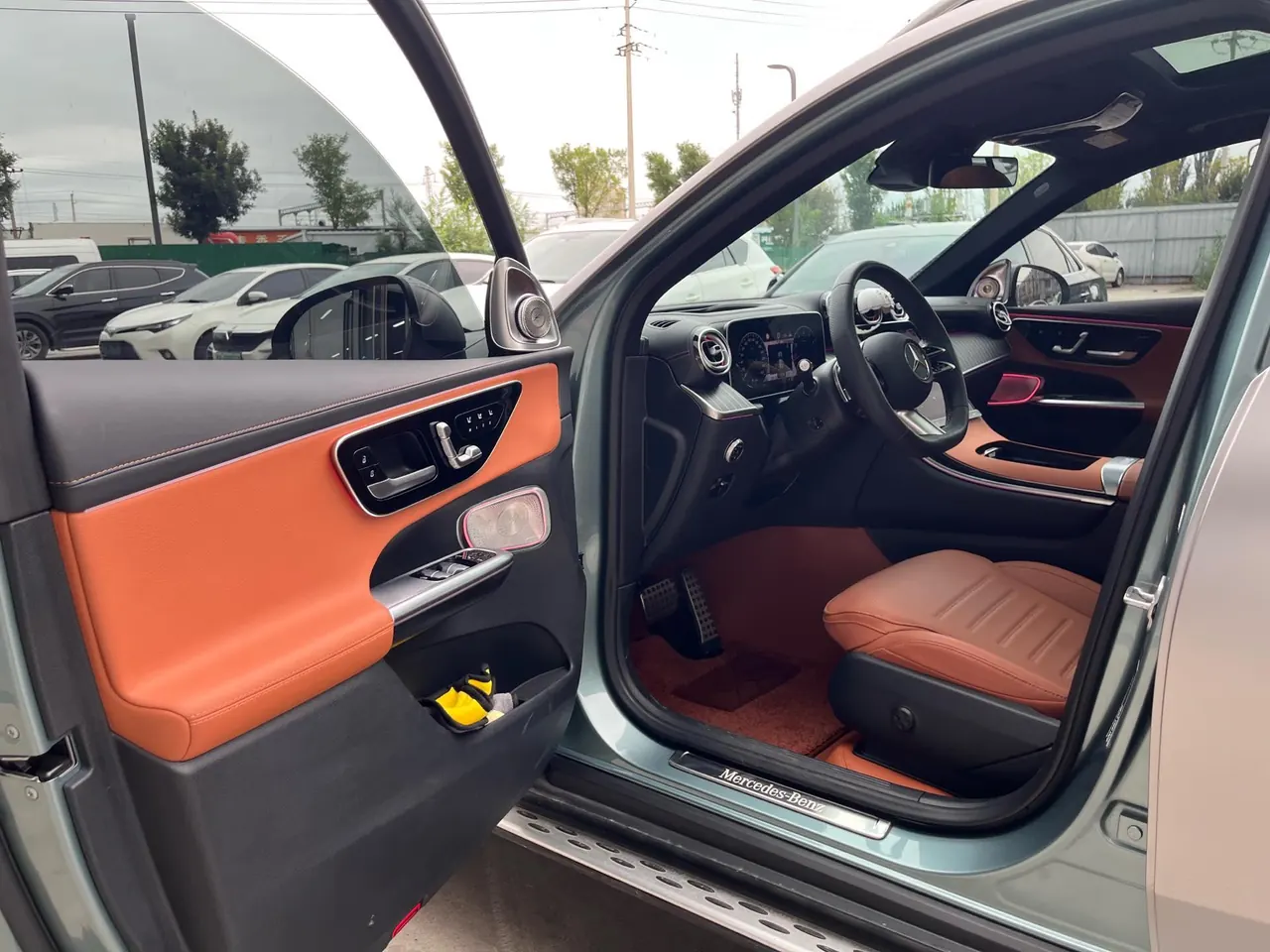 Mercedes Benz 2025 GLC 300 L 4MATIC 48V 2.0T Luxury 5-seat Automatic Gear 4