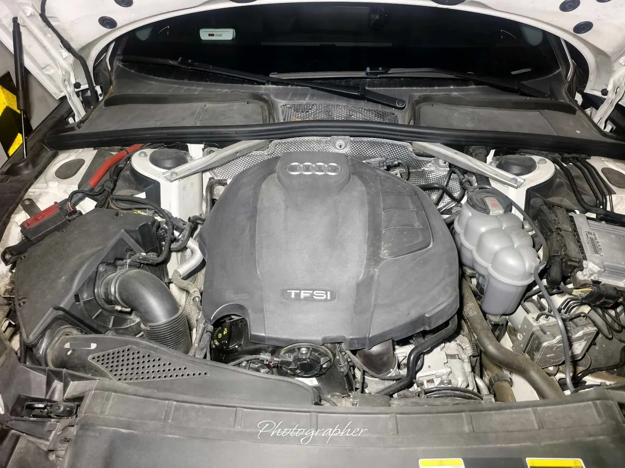Audi 2022 A4L 2.0TFSI 40TFSI Deluxe Dynamic Automatic 6
