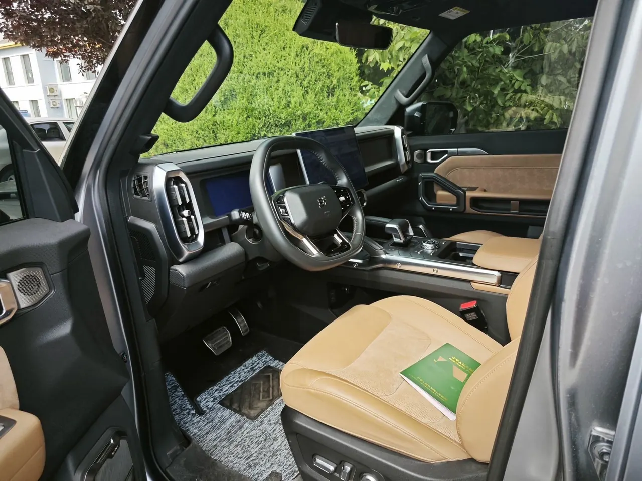 Jetour 2023 Traveler 2.0T 4WD Crossing PRO Automatic Gear 2