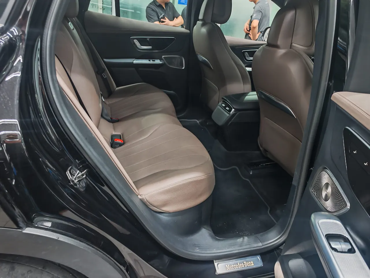 Mercedes Benz 2024 EQE SUV 500 4MATIC EQE SUV 500 4MATIC Deluxe Edition Automatic 5
