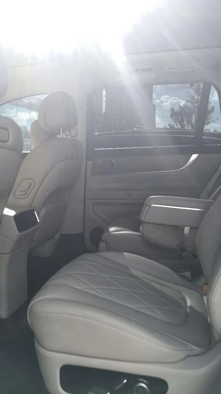 AITO 2024 AITO M9 extended range Ultra 52kWh automatic gear 3