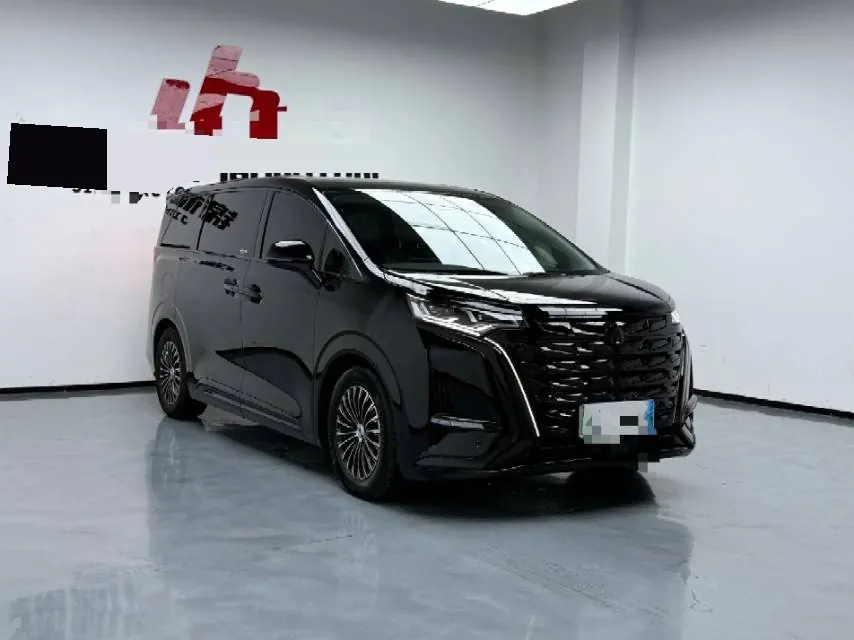 Denza 2024 Denza D9 DM-i 1.5T stepless 980 four-wheel drive distinguished automatic gear 3