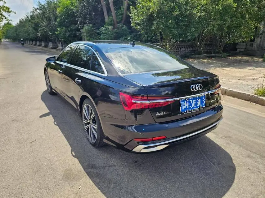 Audi 2023 A6L 2.0TFSI 40TFSI Deluxe Dynamic Automatic 3