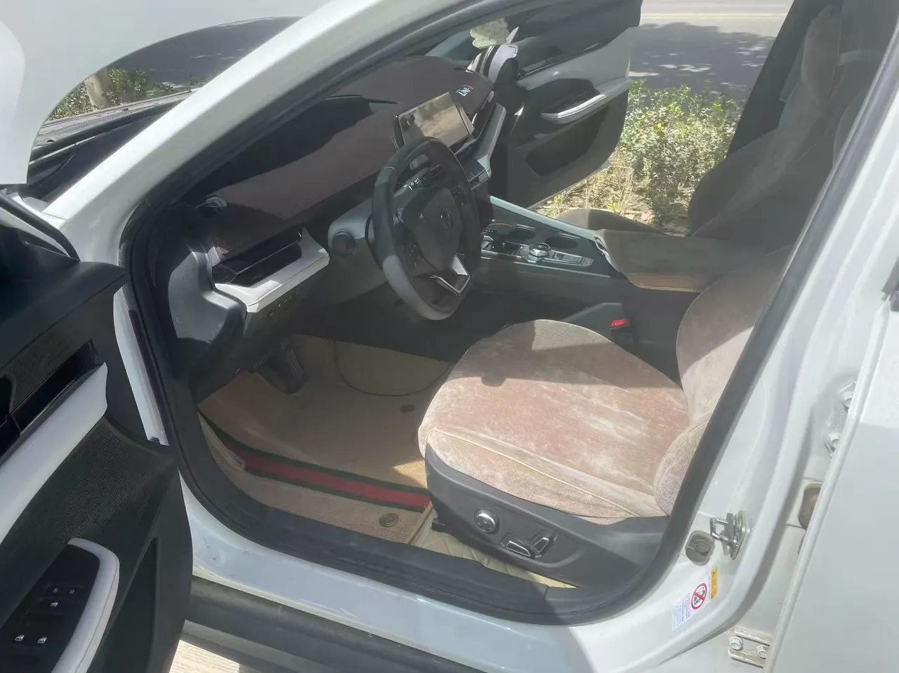 ChangAn 2024 UNI-V Smart Electric iDD 1.5 Stepless Blue Whale 136km Smart Zun Automatic Gear 5