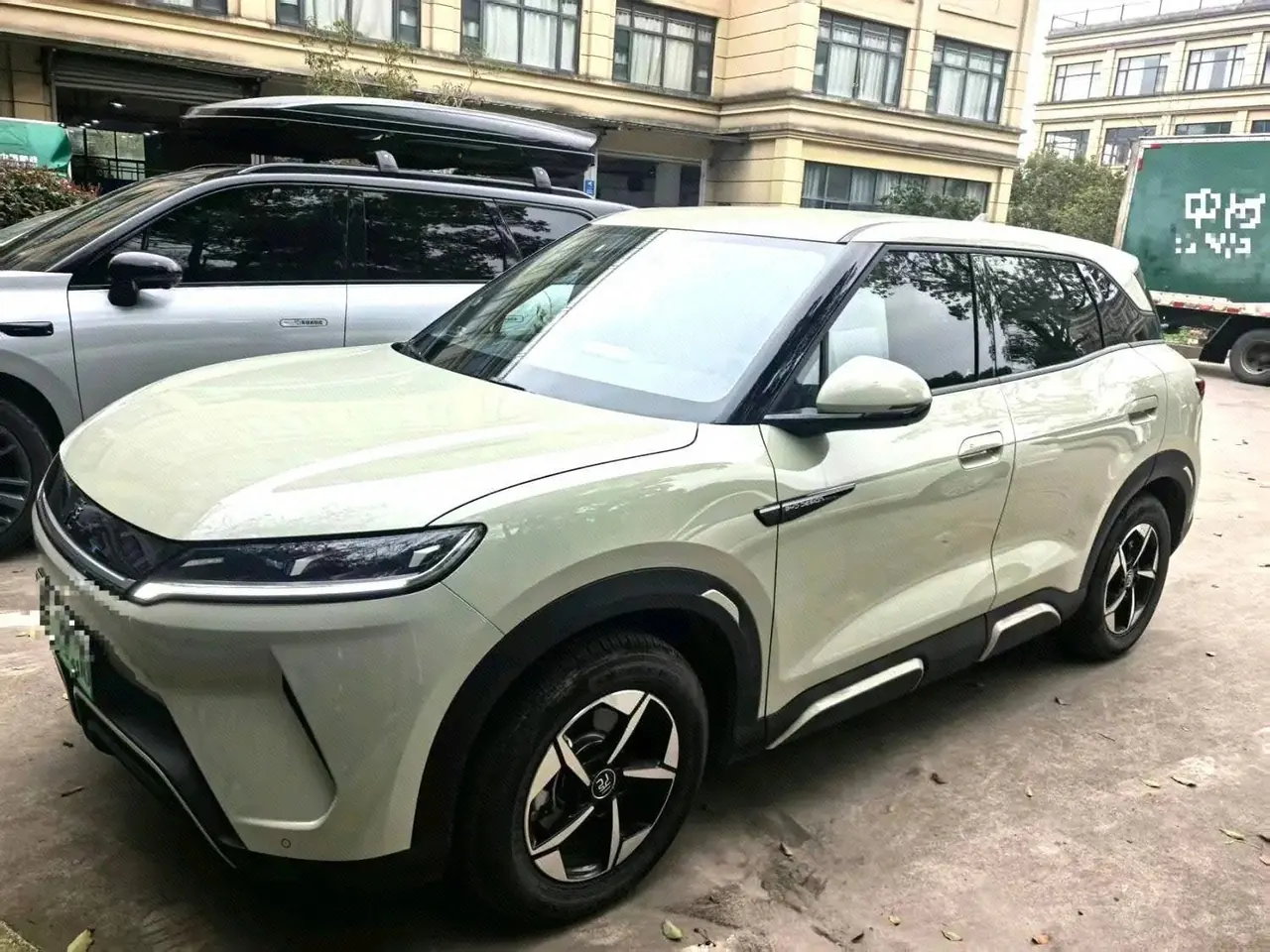 Open image lightbox: BYD 2024 Yuan UP 401KM Exceed Automatic Gear