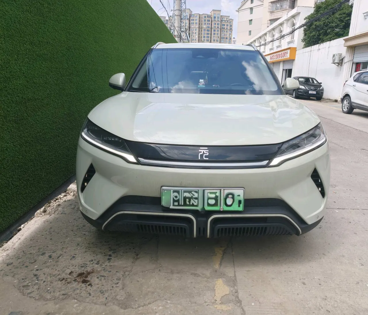 BYD 2024 Yuan UP 401KM Exceed Automatic Gear 2