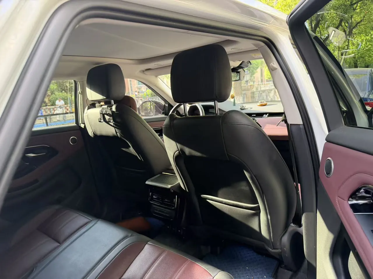 Land Rover 2022 Range Rover Aurora L 48V 2.0T 249PS R-Dynamic Deluxe Automatic Gear 5
