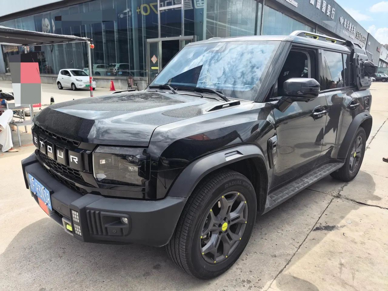 打开图片灯箱:Jetour 2023 Traveler 2.0T Four-Wheel-Drive Cross-Country PRO Automatic