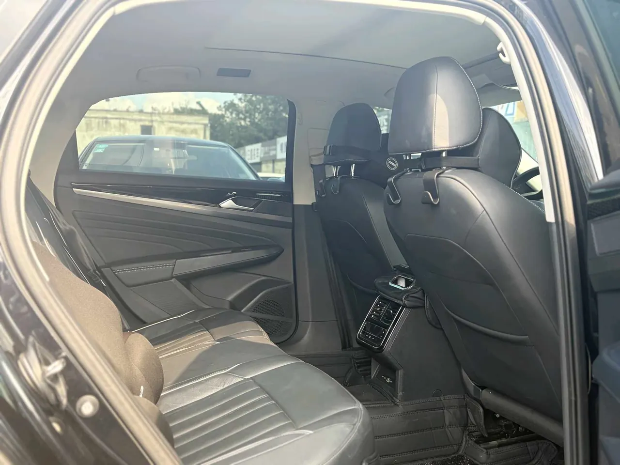 Volkswagen 2023 Passat 2.0TSI 330TSI Star Elite Edition (Modified) Automatic Gear 9