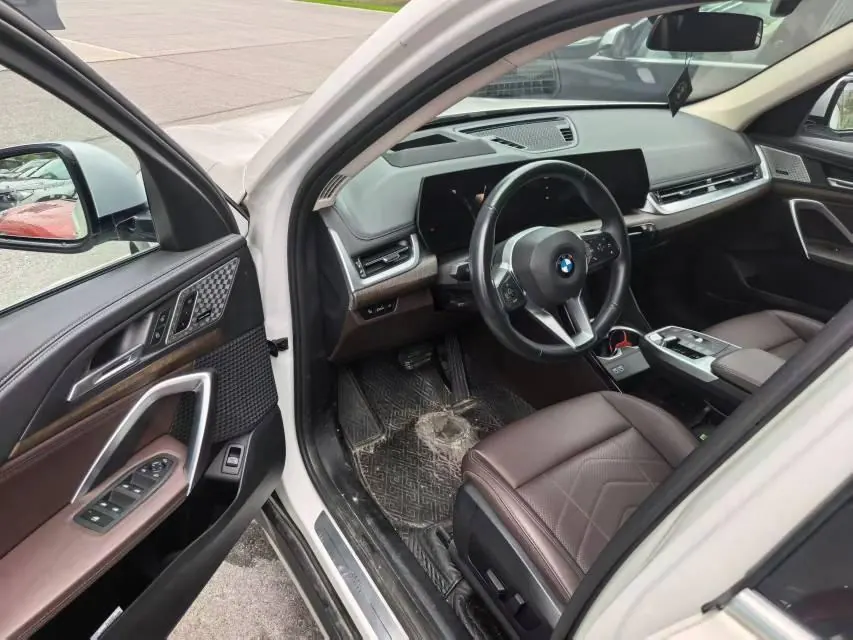 BMW 2024 X1 xDrive25Li 2.0T X design set automatic gear 3