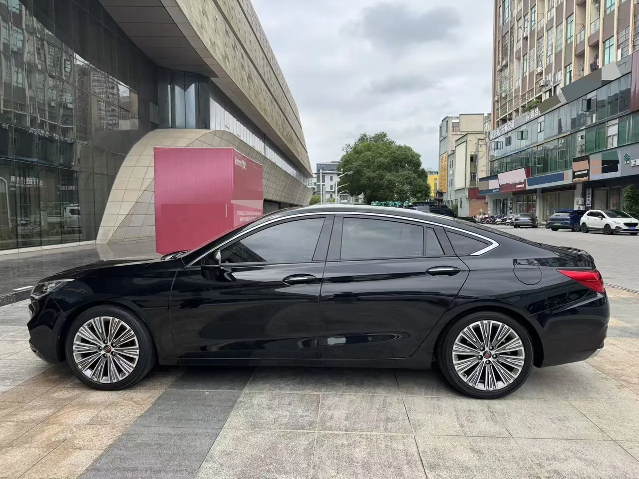 HongQi 2022 H5 48V 1.8TD Zhilian Qi Chang Edition Automatic Gear 9