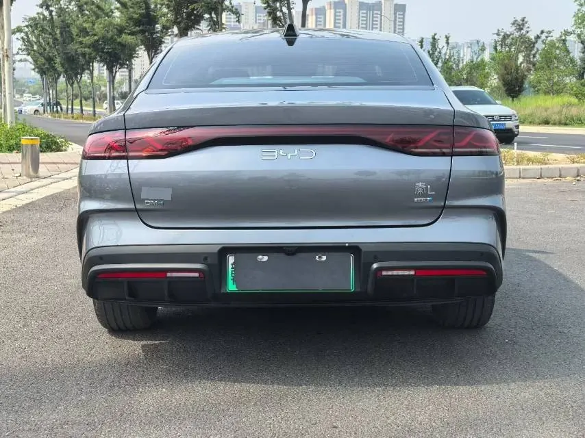 BYD 2025 Qin L DM-i 1.5 stepless smart driving version 120KM leading automatic gear 8